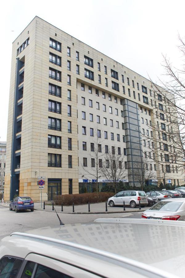 Metro Politechnika Studio Varsovia Exterior foto